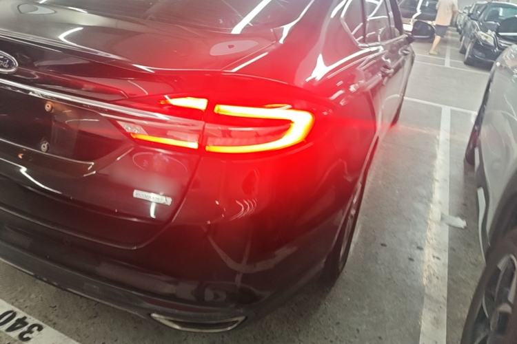 Used Ford Mondeo 2018 EcoBoost 180 Fashion Edition Right Rear Taillight