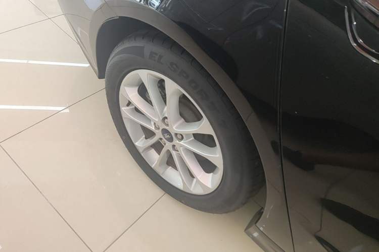 Used Ford Mondeo 2018 EcoBoost 180 Smart Control Fashion Model China VI Standard Right Rear Wheel Hub