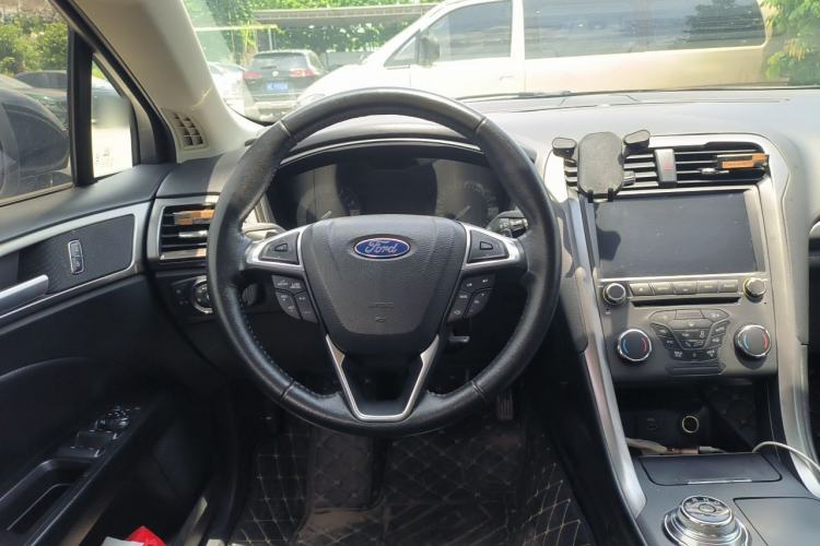 Used Ford Mondeo 2018 EcoBoost 180 Fashion Edition Steering Wheel