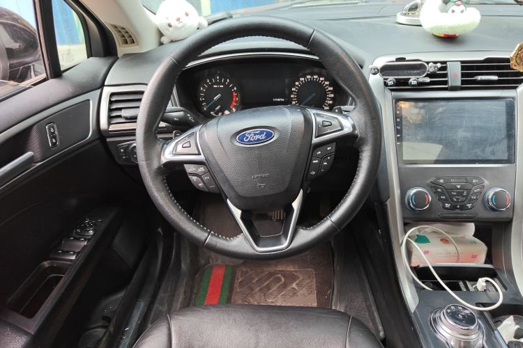 Used Ford Mondeo 2018 EcoBoost 180 Fashion Edition Steering Wheel