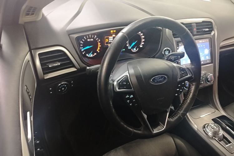 Used Ford Mondeo 2018 EcoBoost 180 Fashion Edition Steering Wheel
