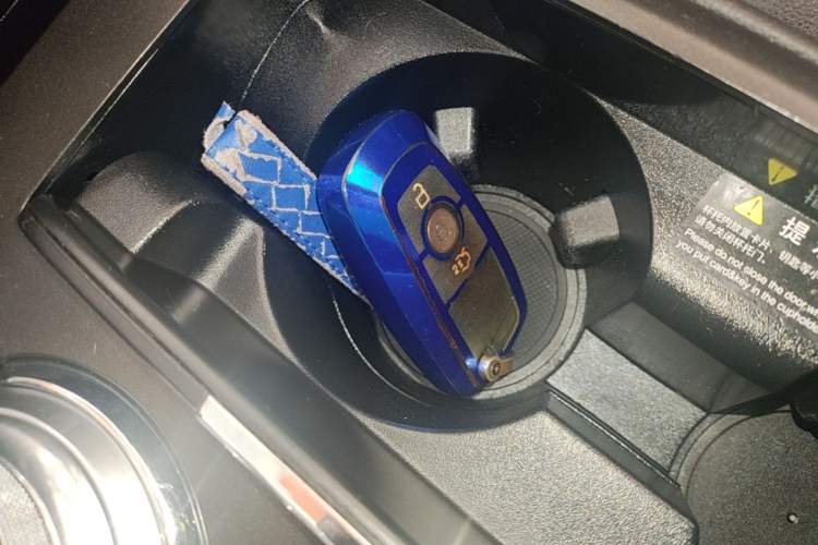 Used Ford Mondeo 2018 EcoBoost 180 Smart Control Fashion Model China VI Standard Vehicle Key