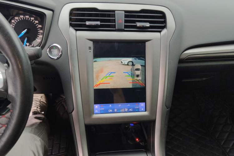 Used Ford Mondeo 2018 EcoBoost 180 Smart Control Fashion Model China V Standard Audio And AC Panel