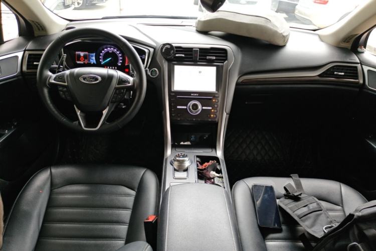 Used Ford Mondeo 2018 EcoBoost 180 Smart Control Fashion Model China V Standard Center Console