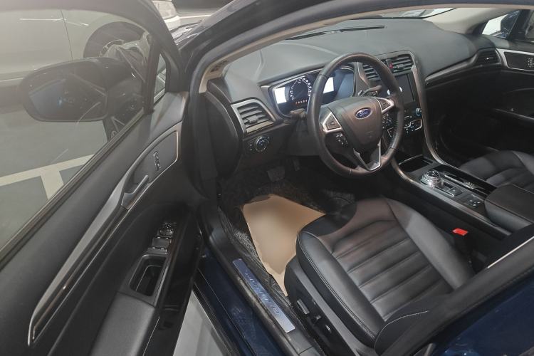 Used Ford Mondeo 2018 EcoBoost 180 SmartControl Luxury Model China VI Standard Driver Seat