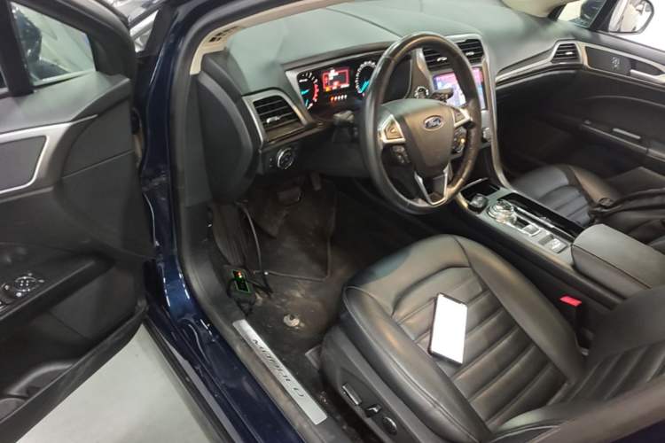 Used Ford Mondeo 2018 EcoBoost 180 Smart Control Fashion Model China V Standard Driver Seat