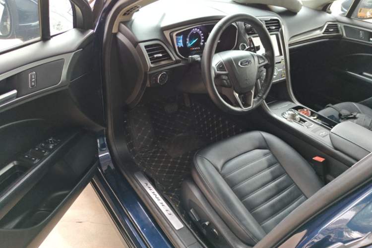 Used Ford Mondeo 2018 EcoBoost 180 Smart Control Fashion Model China V Standard Driver Seat