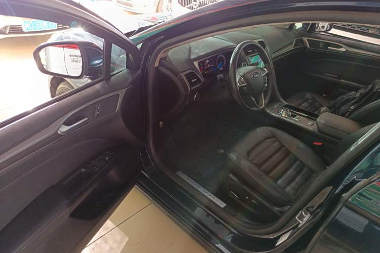 Used Ford Mondeo 2018 EcoBoost 180 Smart Control Fashion Model China VI Standard Driver Seat