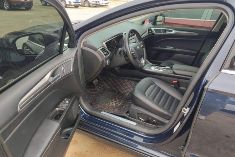 Used Ford Mondeo 2018 EcoBoost 180 Smart Control Fashion Model China V Standard Driver Seat