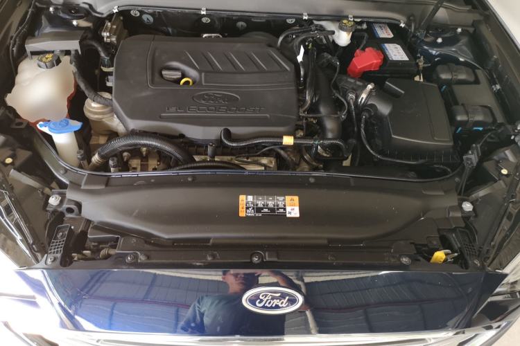 Used Ford Mondeo 2018 EcoBoost 180 Fashion Edition Engine Bay