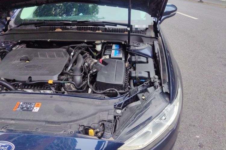 Used Ford Mondeo 2018 EcoBoost 180 Fashion Edition Engine Bay Left