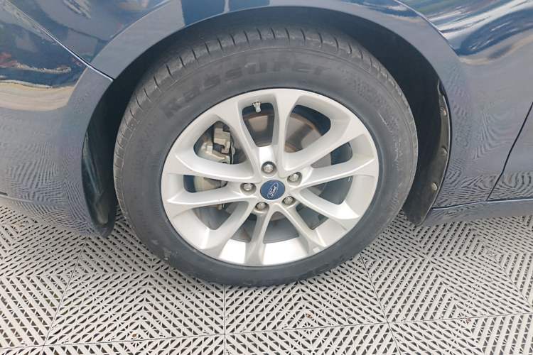 Used Ford Mondeo 2018 EcoBoost 180 Smart Control Fashion Model China V Standard Exterior 4