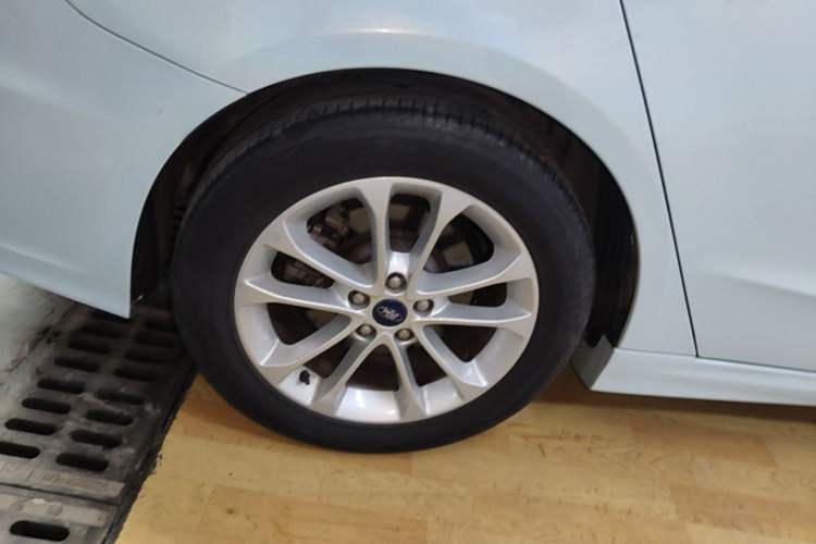 Used Ford Mondeo 2018 EcoBoost 200 Smart Control Fashion Model China VI Standard Exterior 5