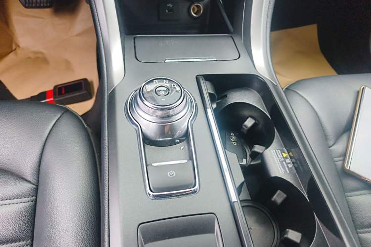 Used Ford Mondeo 2018 EcoBoost 180 Smart Control Fashion Model China V Standard Gear Lever