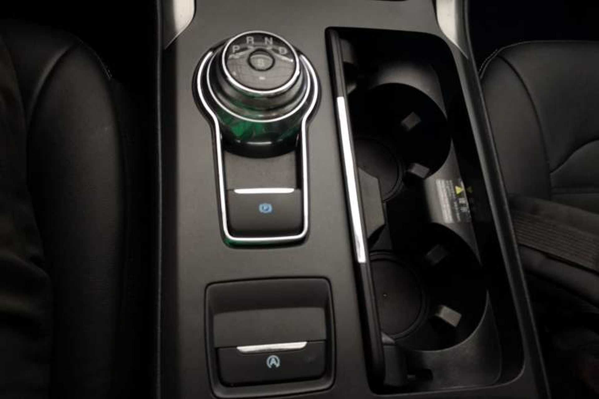 Used Ford Mondeo 2018 EcoBoost 180 Fashion Edition Gear Lever