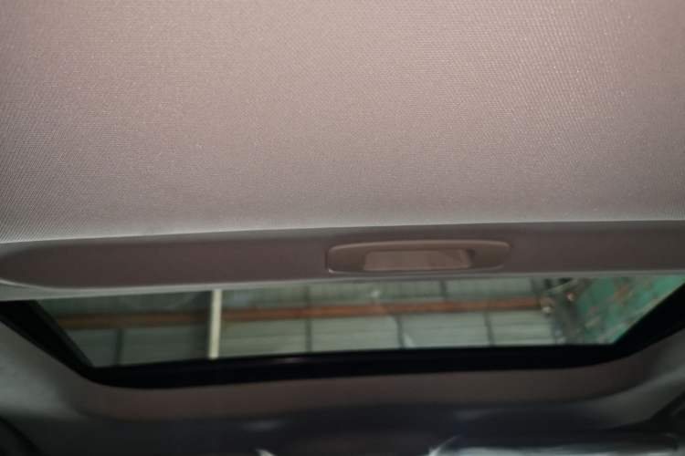 Used Ford Mondeo 2018 EcoBoost 180 Fashion Edition Headliner