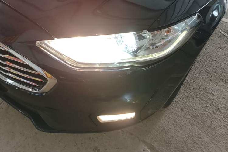 Used Ford Mondeo 2018 EcoBoost 180 Smart Control Fashion Model China VI Standard Left Front Headlight