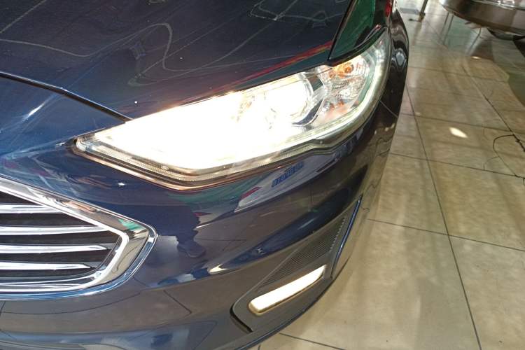 Used Ford Mondeo 2018 EcoBoost 180 Smart Control Fashion Model China VI Standard Left Front Headlight
