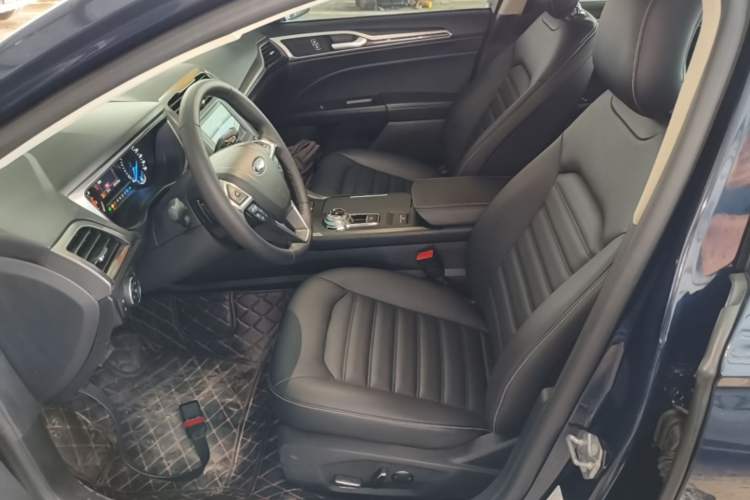 Used Ford Mondeo 2018 EcoBoost 180 Smart Control Fashion Model China VI Standard Left Front Seat