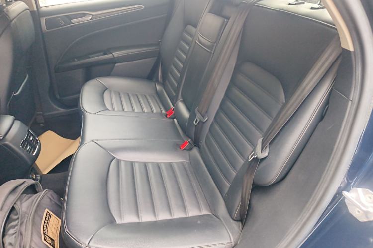 Used Ford Mondeo 2018 EcoBoost 180 Smart Control Fashion Model China V Standard Left Rear Seat