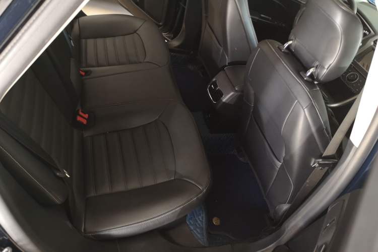 Used Ford Mondeo 2018 EcoBoost 180 Fashion Edition Left Rear Seat