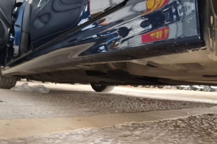 Used Ford Mondeo 2018 EcoBoost 180 Smart Control Fashion Model China VI Standard Left Side Sill