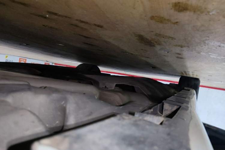 Used Ford Mondeo 2018 EcoBoost 200 Smart Control Fashion Model China VI Standard Left Side Sill