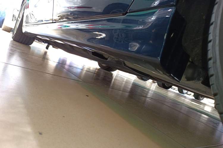Used Ford Mondeo 2018 EcoBoost 180 Smart Control Fashion Model China VI Standard Left Side Sill