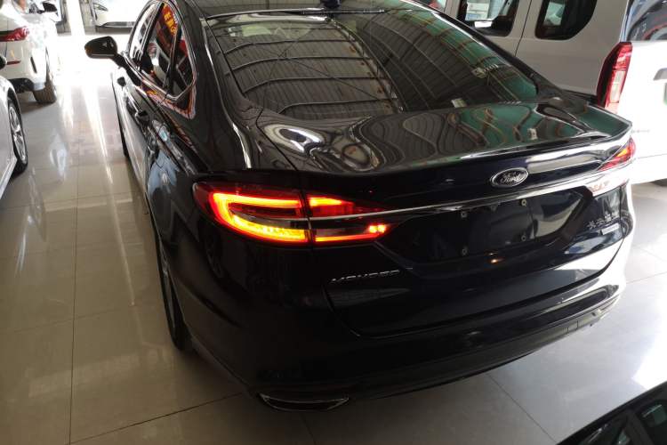 Used Ford Mondeo 2018 EcoBoost 180 Fashion Edition Rear