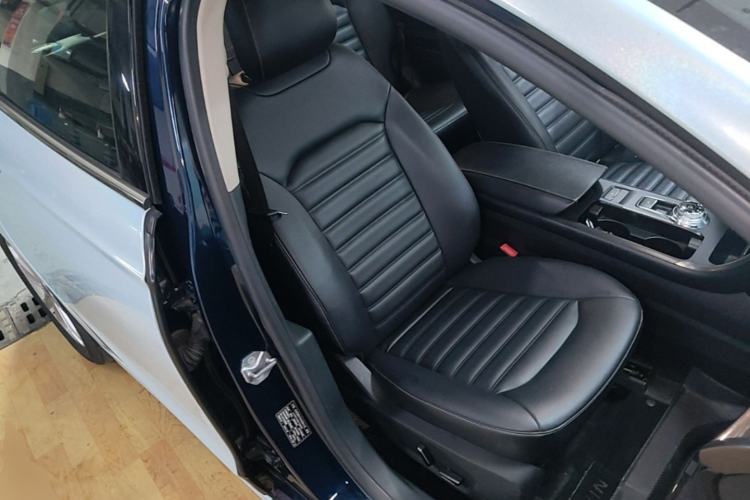Used Ford Mondeo 2018 EcoBoost 200 Smart Control Fashion Model China VI Standard Right Front Seat