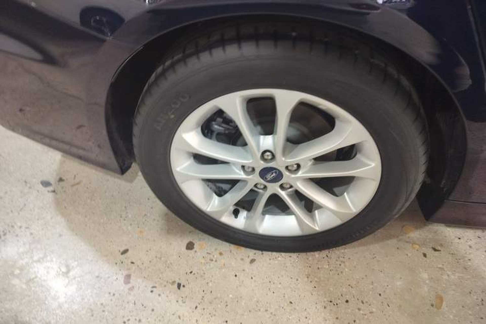 Used Ford Mondeo 2018 EcoBoost 180 Smart Control Fashion Model China V Standard Right Rear Wheel Hub