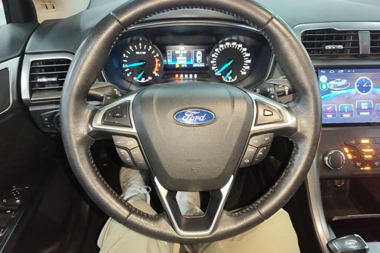 Used Ford Mondeo 2018 EcoBoost 180 Smart Control Fashion Model China V Standard Steering Wheel