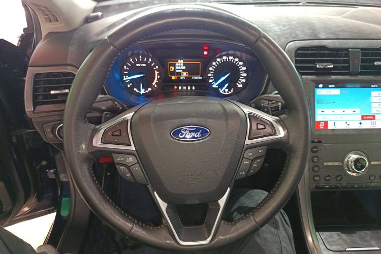 Used Ford Mondeo 2018 EcoBoost 180 Smart Control Fashion Model China VI Standard Steering Wheel