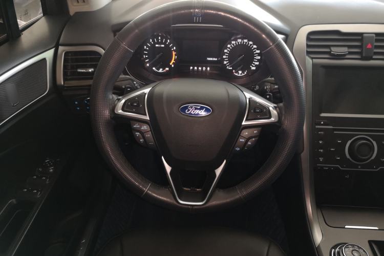 Used Ford Mondeo 2018 EcoBoost 180 Fashion Edition Steering Wheel