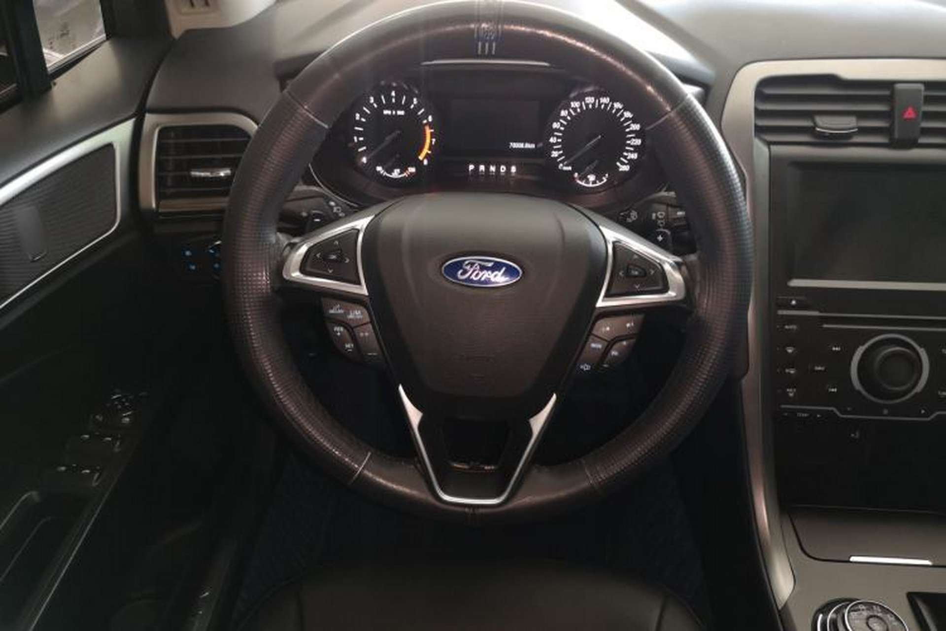 Used Ford Mondeo 2018 EcoBoost 180 Fashion Edition Steering Wheel