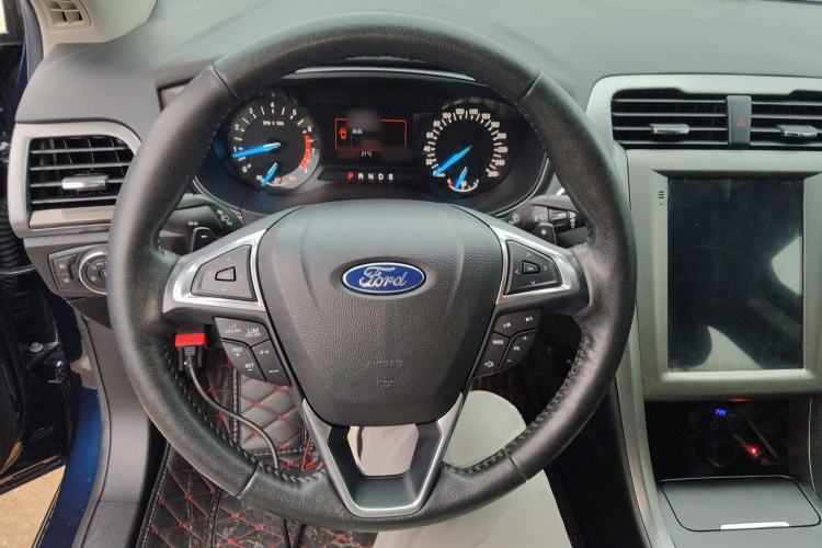 Used Ford Mondeo 2018 EcoBoost 180 Smart Control Fashion Model China V Standard Steering Wheel