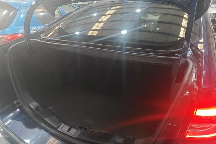 Used Ford Mondeo 2018 EcoBoost 180 SmartControl Luxury Model China VI Standard Trunk