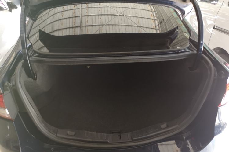Used Ford Mondeo 2018 EcoBoost 180 Fashion Edition Trunk