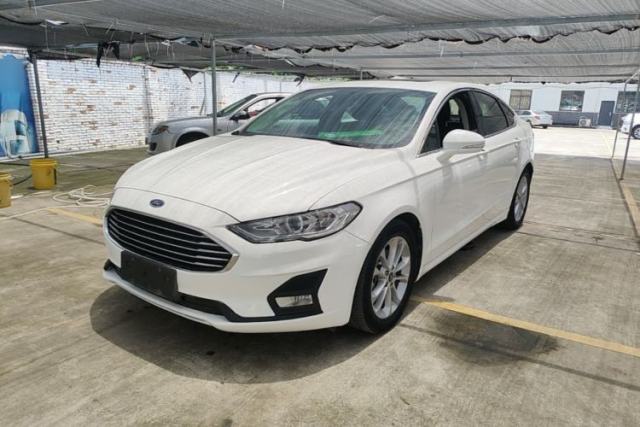 Ojetý Ford Mondeo 2018 EcoBoost 200 Smart Control Fashion Model China V Standard