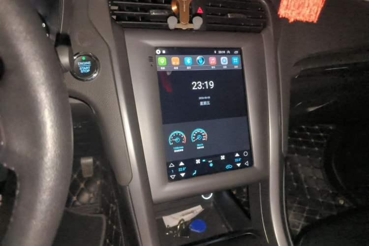Used Ford Mondeo 2018 EcoBoost 180 Smart Control Fashion Model China V Standard Audio And AC Panel