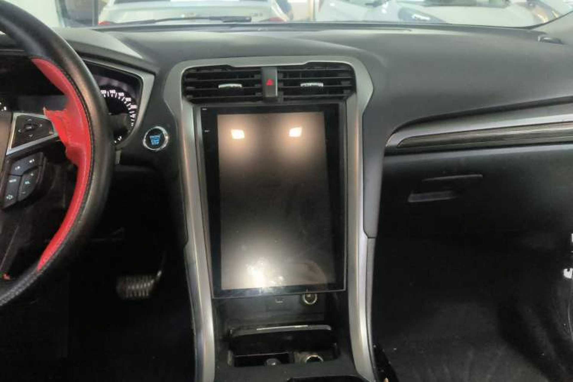 Used Ford Mondeo 2018 EcoBoost 180 Fashion Edition Audio And AC Panel