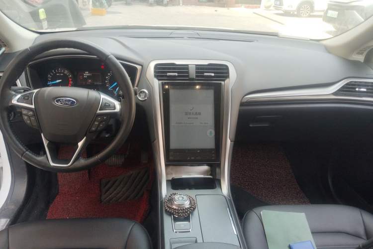 Used Ford Mondeo 2018 EcoBoost 180 Smart Control Fashion Model China VI Standard Audio And AC Panel