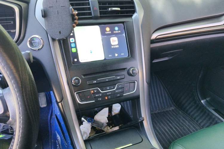 Used Ford Mondeo 2018 EcoBoost 200 Luxury Model Audio And AC Panel