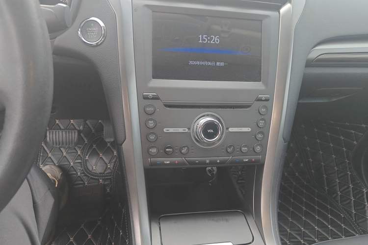 Used Ford Mondeo 2018 EcoBoost 180 Fashion Edition Audio And AC Panel