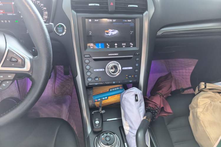 Used Ford Mondeo 2018 EcoBoost 180 Smart Control Fashion Model China V Standard Audio And AC Panel
