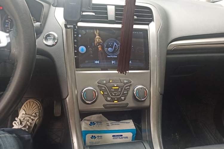 Used Ford Mondeo 2018 EcoBoost 180 Fashion Edition Audio And AC Panel