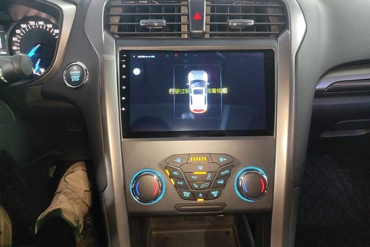 Used Ford Mondeo 2018 EcoBoost 200 Smart Control Fashion Model China V Standard Audio And AC Panel