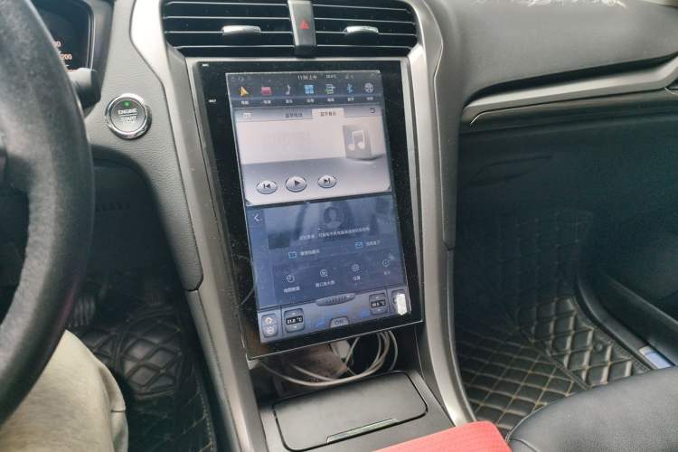 Used Ford Mondeo 2018 EcoBoost 180 Smart Control Fashion Model China VI Standard Audio And AC Panel