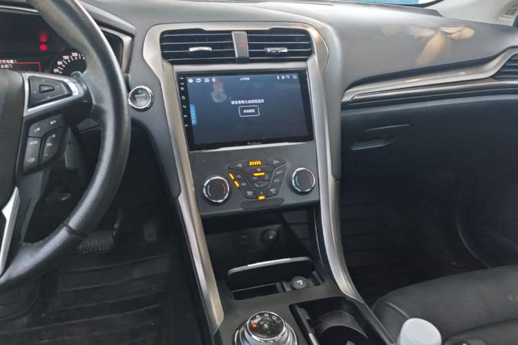 Used Ford Mondeo 2018 EcoBoost 180 Fashion Edition Audio And AC Panel