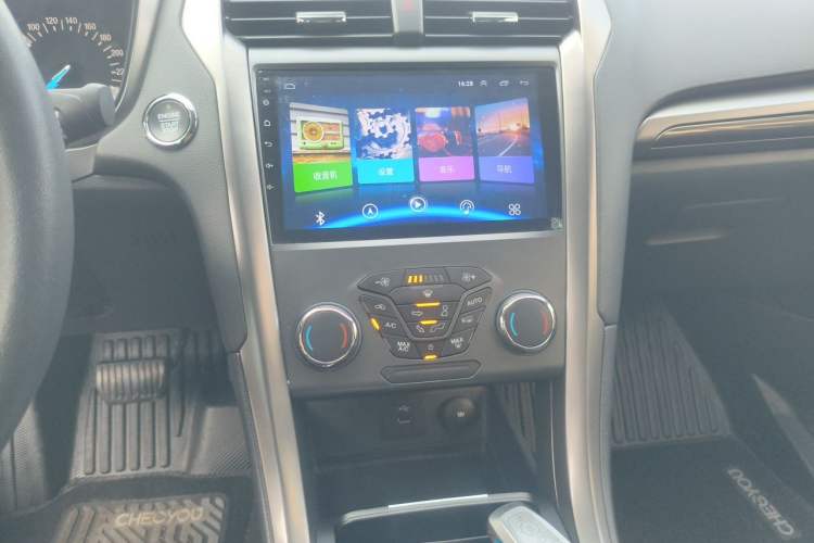 Used Ford Mondeo 2018 EcoBoost 200 Smart Control Fashion Model China V Standard Audio And AC Panel